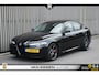Alfa Romeo Giulia 2.2 Automaat Pano Camera Trekhaak Stoel/Stuurverw. Xenon Leder Memory! Squadra Gechipt 19 Inch!