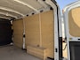 Ford Transit 2.0 TDCI 130PK L3H2 Airco Cruise control Parkeersensoren v+a Camera Voorruitverwarming