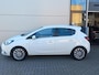 Opel Corsa 1.0T 90pk Online Edition + extra's | Climate control | Navigatie | Lm-velgen | Apple/Android | Camera | Parkeersensoren v+a
