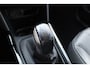 Peugeot 2008 1.2-110pk PureTech Allure. Hoogzitter met weinig km's ! Trekhaak, Climate Controle, Cruise Controle, Navigatie, Camera,