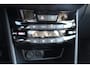 Peugeot 2008 1.2-110pk PureTech Allure. Hoogzitter met weinig km's ! Trekhaak, Climate Controle, Cruise Controle, Navigatie, Camera,