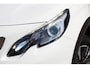 Peugeot 2008 1.2-110pk PureTech Allure. Hoogzitter met weinig km's ! Trekhaak, Climate Controle, Cruise Controle, Navigatie, Camera,