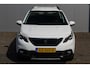 Peugeot 2008 1.2-110pk PureTech Allure. Hoogzitter met weinig km's ! Trekhaak, Climate Controle, Cruise Controle, Navigatie, Camera,