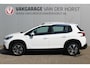 Peugeot 2008 1.2-110pk PureTech Allure. Hoogzitter met weinig km's ! Trekhaak, Climate Controle, Cruise Controle, Navigatie, Camera,