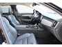 Volvo V90 2.0 T8 Plug-in hybrid AWD Ultra Dark | Luchtvering | Bowers & Wilkins Audiosysteem | Lichtmetalen Velgen 20"| Kunstlederen Interieurdelen | Semi Elektrische Trekhaak | Adaptieve Matrix-LED Koplampen | Rondomzicht Camera | Elektrisch Glazen Panorama-Dak | Head-up Display | Electronic Climate Controle | Massagefunctie Voorstoelen | Verwarmde en Geventileerde Voorstoelen | Stuurwiel Verwarmd | Achterbank Verwarmd | Google Navigatiesysteem Full Map | Gelaagde Zijruiten |