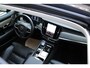 Volvo V90 2.0 T8 Plug-in hybrid AWD Ultra Dark | Luchtvering | Bowers & Wilkins Audiosysteem | Lichtmetalen Velgen 20"| Kunstlederen Interieurdelen | Semi Elektrische Trekhaak | Adaptieve Matrix-LED Koplampen | Rondomzicht Camera | Elektrisch Glazen Panorama-Dak | Head-up Display | Electronic Climate Controle | Massagefunctie Voorstoelen | Verwarmde en Geventileerde Voorstoelen | Stuurwiel Verwarmd | Achterbank Verwarmd | Google Navigatiesysteem Full Map | Gelaagde Zijruiten |