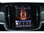 Volvo V90 2.0 T8 Plug-in hybrid AWD Ultra Dark | Luchtvering | Bowers & Wilkins Audiosysteem | Lichtmetalen Velgen 20"| Kunstlederen Interieurdelen | Semi Elektrische Trekhaak | Adaptieve Matrix-LED Koplampen | Rondomzicht Camera | Elektrisch Glazen Panorama-Dak | Head-up Display | Electronic Climate Controle | Massagefunctie Voorstoelen | Verwarmde en Geventileerde Voorstoelen | Stuurwiel Verwarmd | Achterbank Verwarmd | Google Navigatiesysteem Full Map | Gelaagde Zijruiten |