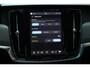 Volvo V90 2.0 T8 Plug-in hybrid AWD Ultra Dark | Luchtvering | Bowers & Wilkins Audiosysteem | Lichtmetalen Velgen 20"| Kunstlederen Interieurdelen | Semi Elektrische Trekhaak | Adaptieve Matrix-LED Koplampen | Rondomzicht Camera | Elektrisch Glazen Panorama-Dak | Head-up Display | Electronic Climate Controle | Massagefunctie Voorstoelen | Verwarmde en Geventileerde Voorstoelen | Stuurwiel Verwarmd | Achterbank Verwarmd | Google Navigatiesysteem Full Map | Gelaagde Zijruiten |
