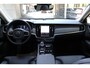 Volvo V90 2.0 T8 Plug-in hybrid AWD Ultra Dark | Luchtvering | Bowers & Wilkins Audiosysteem | Lichtmetalen Velgen 20"| Kunstlederen Interieurdelen | Semi Elektrische Trekhaak | Adaptieve Matrix-LED Koplampen | Rondomzicht Camera | Elektrisch Glazen Panorama-Dak | Head-up Display | Electronic Climate Controle | Massagefunctie Voorstoelen | Verwarmde en Geventileerde Voorstoelen | Stuurwiel Verwarmd | Achterbank Verwarmd | Google Navigatiesysteem Full Map | Gelaagde Zijruiten |