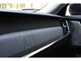 Volvo V90 2.0 T8 Plug-in hybrid AWD Ultra Dark | Luchtvering | Bowers & Wilkins Audiosysteem | Lichtmetalen Velgen 20"| Kunstlederen Interieurdelen | Semi Elektrische Trekhaak | Adaptieve Matrix-LED Koplampen | Rondomzicht Camera | Elektrisch Glazen Panorama-Dak | Head-up Display | Electronic Climate Controle | Massagefunctie Voorstoelen | Verwarmde en Geventileerde Voorstoelen | Stuurwiel Verwarmd | Achterbank Verwarmd | Google Navigatiesysteem Full Map | Gelaagde Zijruiten |