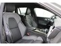 Volvo V60 T8 Plug-in hybrid AWD Plus Dark SOH-waarde 100% | Trekhaak | Verwarmbare voorstoelen, achterbank en stuurwiel | 360 graden camera | Premium audio by Harman Kardon | Adaptieve cruise control |