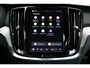 Volvo V60 T8 Plug-in hybrid AWD Plus Dark SOH-waarde 100% | Trekhaak | Verwarmbare voorstoelen, achterbank en stuurwiel | 360 graden camera | Premium audio by Harman Kardon | Adaptieve cruise control |