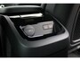 Volvo V60 T8 Plug-in hybrid AWD Plus Dark SOH-waarde 100% | Trekhaak | Verwarmbare voorstoelen, achterbank en stuurwiel | 360 graden camera | Premium audio by Harman Kardon | Adaptieve cruise control |