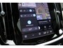 Volvo V60 T8 Plug-in hybrid AWD Plus Dark SOH-waarde 100% | Trekhaak | Verwarmbare voorstoelen, achterbank en stuurwiel | 360 graden camera | Premium audio by Harman Kardon | Adaptieve cruise control |