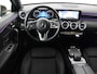 Mercedes-Benz A-klasse 200 Business Solution Luxury | Trekhaak | Panoramadak | Leder | Memory | Sfeerverlichting | Full LED | Stoelverwarming | Camera | Park assist | Cruise control |