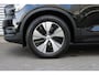Volvo XC40 1.5 T4 Recharge R-Design Expression | Panoramadak | Keyless | Apple carplay/Android auto | Verwarmbare voorruit | BLIS | DAB | Achteruitrijcamera | Parkeersensoren Voor & Achter | Elektrische Achterklep | Lederen Bekleding |