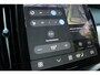 Volvo XC60 2.0 T6 Plug-in hybrid AWD Plus Dark | SOH-waarde 100% |Trekhaak | 360 graden camera | Head-up display | Verwarmbare voorstoelen en stuurwiel | Premium audio by Harman Kardon |
