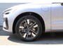 Volvo XC60 2.0 T6 Plug-in hybrid AWD Plus Dark | SOH-waarde 100% |Trekhaak | 360 graden camera | Head-up display | Verwarmbare voorstoelen en stuurwiel | Premium audio by Harman Kardon |