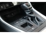 Toyota RAV4 2.5 Hybrid Active Automaat | Apple Carplay / Android auto | Achteruitrij camera | Stoel verwarming | 17” lichtmetalen velgen | 7 inch digitaal instrumentenpaneel | Parkeerhulpcamera achter met breedbe