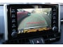 Toyota RAV4 2.5 Hybrid Active Automaat | Apple Carplay / Android auto | Achteruitrij camera | Stoel verwarming | 17” lichtmetalen velgen | 7 inch digitaal instrumentenpaneel | Parkeerhulpcamera achter met breedbe