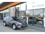 Toyota RAV4 2.5 Hybrid Active Automaat | Apple Carplay / Android auto | Achteruitrij camera | Stoel verwarming | 17” lichtmetalen velgen | 7 inch digitaal instrumentenpaneel | Parkeerhulpcamera achter met breedbe