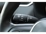 Toyota RAV4 2.5 Hybrid Active Automaat | Apple Carplay / Android auto | Achteruitrij camera | Stoel verwarming | 17” lichtmetalen velgen | 7 inch digitaal instrumentenpaneel | Parkeerhulpcamera achter met breedbe
