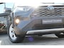 Toyota RAV4 2.5 Hybrid Active Automaat | Apple Carplay / Android auto | Achteruitrij camera | Stoel verwarming | 17” lichtmetalen velgen | 7 inch digitaal instrumentenpaneel | Parkeerhulpcamera achter met breedbe