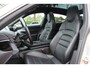 Porsche Taycan Performance 84 kWh / SoH 89,3% / Panoramadak / Camera / Luchtvering / 20'' / Leder / CarPlay / Stoelverwarming / DAB / ACC