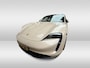 Porsche Taycan Performance 84 kWh / Panoramadak / Camera / Luchtvering / 20'' / Leder / CarPlay / Stoelverwarming / DAB / ACC