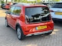 Volkswagen Up! 1.0 BMT cross up! / NL Auto! / 1e Eign. / Camera / Navi. by App / 16'' / Getint glas / Stoelverwarming / DAB / Cruise Control / Climate Control