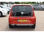 Volkswagen Up! 1.0 BMT cross up! / NL Auto! / 1e Eign. / Camera / Navi. by App / 16'' / Getint glas / Stoelverwarming / DAB / Cruise Control / Climate Control