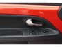 Volkswagen Up! 1.0 BMT cross up! / NL Auto! / 1e Eign. / Camera / Navi. by App / 16'' / Getint glas / Stoelverwarming / DAB / Cruise Control / Climate Control