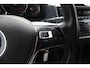 Volkswagen Up! 1.0 BMT cross up! / NL Auto! / 1e Eign. / Camera / Navi. by App / 16'' / Getint glas / Stoelverwarming / DAB / Cruise Control / Climate Control