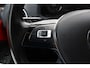 Volkswagen Up! 1.0 BMT cross up! / NL Auto! / 1e Eign. / Camera / Navi. by App / 16'' / Getint glas / Stoelverwarming / DAB / Cruise Control / Climate Control