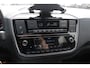 Volkswagen Up! 1.0 BMT cross up! / NL Auto! / 1e Eign. / Camera / Navi. by App / 16'' / Getint glas / Stoelverwarming / DAB / Cruise Control / Climate Control