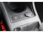 Volkswagen Up! 1.0 BMT cross up! / NL Auto! / 1e Eign. / Camera / Navi. by App / 16'' / Getint glas / Stoelverwarming / DAB / Cruise Control / Climate Control