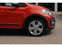 Volkswagen Up! 1.0 BMT cross up! / NL Auto! / 1e Eign. / Camera / Navi. by App / 16'' / Getint glas / Stoelverwarming / DAB / Cruise Control / Climate Control