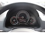 Volkswagen Up! 1.0 BMT cross up! / NL Auto! / 1e Eign. / Camera / Navi. by App / 16'' / Getint glas / Stoelverwarming / DAB / Cruise Control / Climate Control