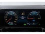 Mercedes-Benz EQA 250 Business Solution AMG 67 kWh (SFEERVERLICHTING, STOELVERWARMING, CAMERA, CRUISE CONTROL, NAVIGATIE)