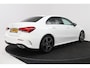 Mercedes-Benz A-klasse 180 Business Solution AMG (STOELVERWARMING, SFEERVERLICHTING, CAMERA, NAVIGATIE, PARKEERSENSOREN)