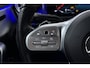 Mercedes-Benz A-klasse 180 Business Solution AMG (STOELVERWARMING, SFEERVERLICHTING, CAMERA, NAVIGATIE, PARKEERSENSOREN)