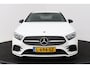 Mercedes-Benz A-klasse 180 Business Solution AMG (STOELVERWARMING, SFEERVERLICHTING, CAMERA, NAVIGATIE, PARKEERSENSOREN)
