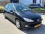 Peugeot 206 1.4 XS | nieuwe apk | rijd super | gewoon goedkoop | koopje hoor !