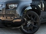 Land Rover Defender 110 2.0 P400e 110 HSE Urban | NL-Auto | Panoramadak | Meridian Sound | 360 Camera | Luchtvering | Stoelverwarming + Ventilatie | Adaptive Cruise Control | Trekhaak |