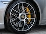 Porsche 911 Cabrio 3.8 Turbo S | Keramische Remmen | Carbon Inleg | 18 Wegs Adaptieve Sportstoelen + Memory | Achterasbesturing | Bose | Camera | Sport Chrono | Stoel + Stuurverwarming |