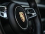 Porsche 911 Cabrio 3.8 Turbo S | Keramische Remmen | Carbon Inleg | 18 Wegs Adaptieve Sportstoelen + Memory | Achterasbesturing | Bose | Camera | Sport Chrono | Stoel + Stuurverwarming |