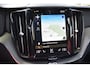 Volvo XC60 2.0 B4 R-Design 197PK PANO NIEUWSTAAT!