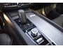 Volvo XC60 2.0 B4 R-Design 197PK PANO NIEUWSTAAT!