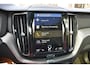 Volvo XC60 2.0 B4 R-Design 197PK PANO NIEUWSTAAT!