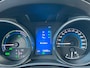 Toyota Auris 1.8 Hybrid Executive Clima | bluetooth | stoelverwarming | navi | isofix | Lm velgen | privacy glass